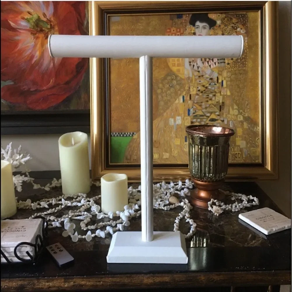 WHITE LEATHER Bracelet Rack 18” x 14”
